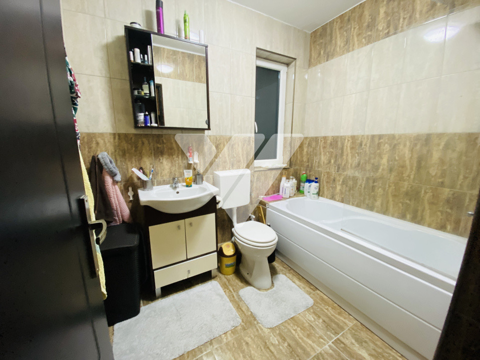 Casa 3 camere mobilat si teren 180 mp de vanzare in Turnisor Sibiu