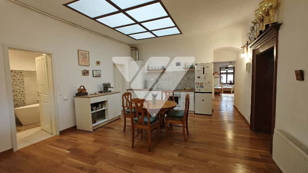 Apartament deosebit cu 3 camere în Centrul Istoric al Sibiului