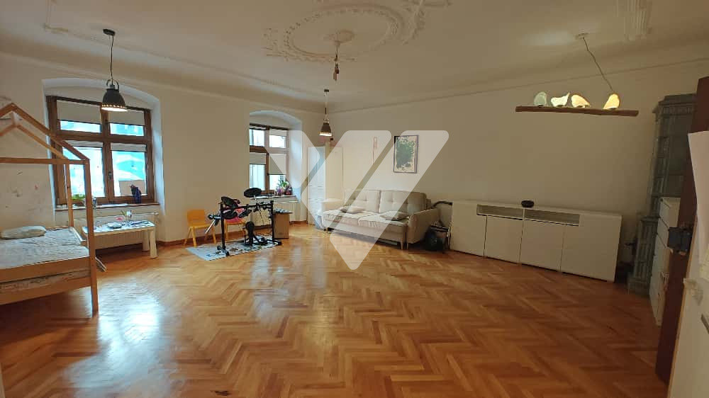 Apartament deosebit cu 3 camere în Centrul Istoric al Sibiului