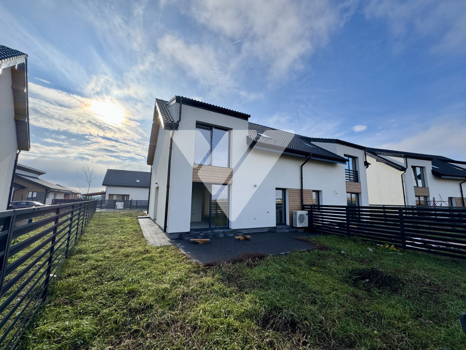 Duplex intabulat 4 camere 110 mp utili si teren 390 mp Sura Mica Sibiu