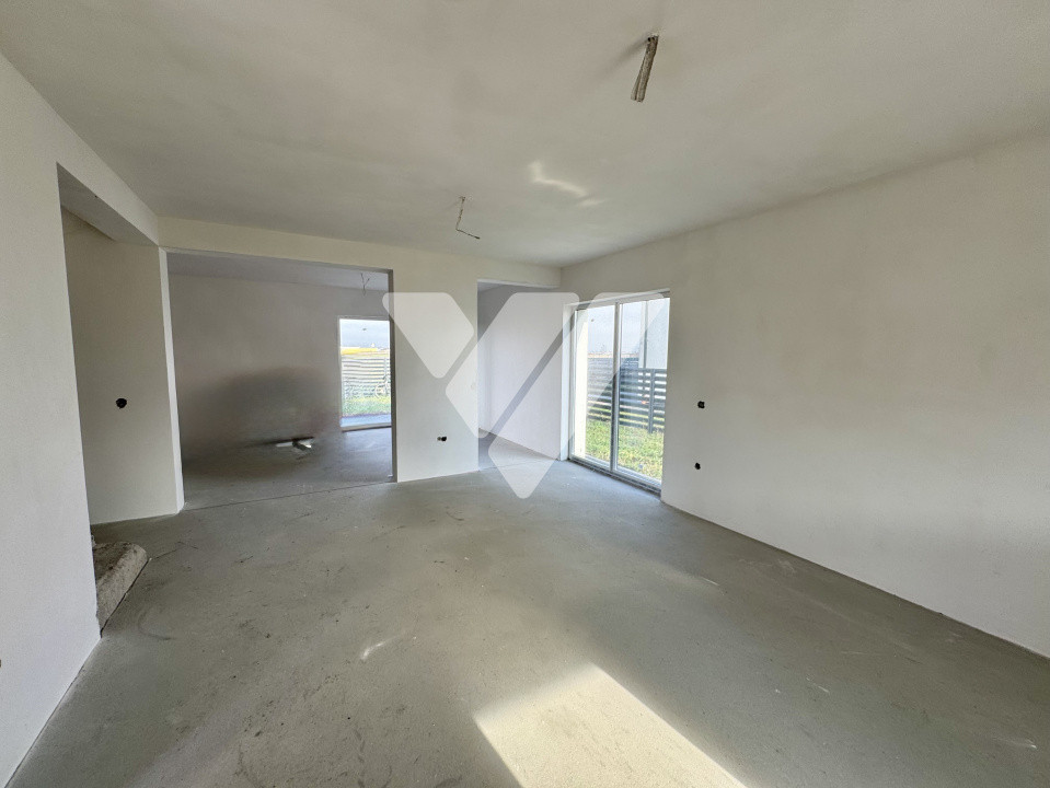 Duplex intabulat 4 camere 110 mp utili si teren 390 mp Sura Mica Sibiu