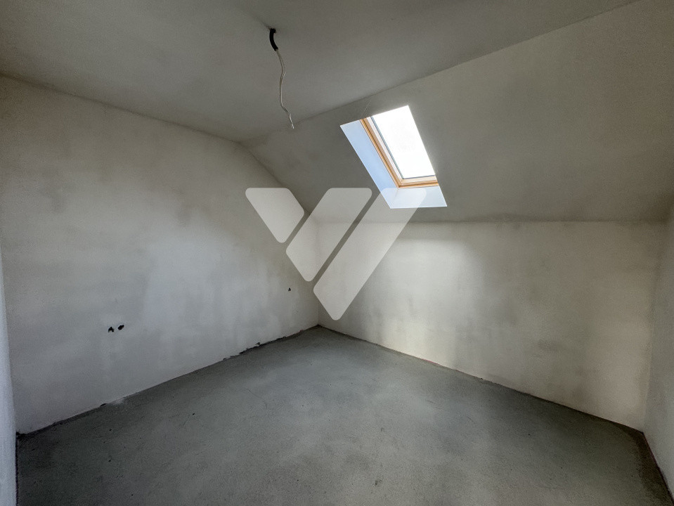 Duplex intabulat 4 camere 110 mp utili si teren 390 mp Sura Mica Sibiu