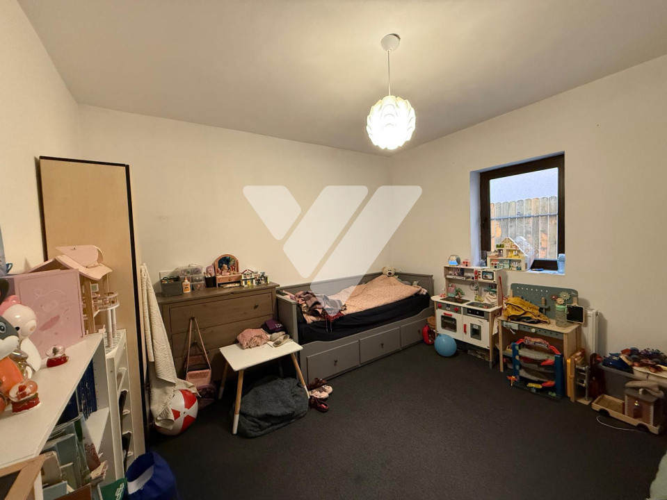 Casa individuala mobilata 5 camere si teren 238 mp Cisnadie Sibiu