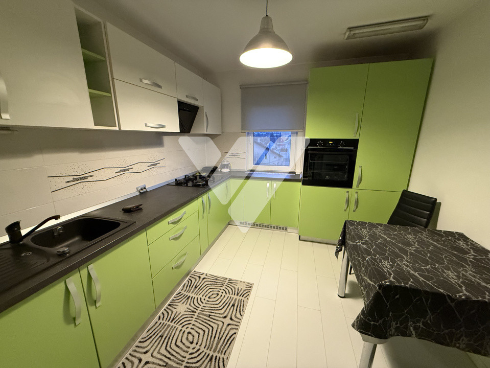 Apartament 3 camere 2 bai balcon boxa etaj 3 Sibiu sos. Alba Iulia