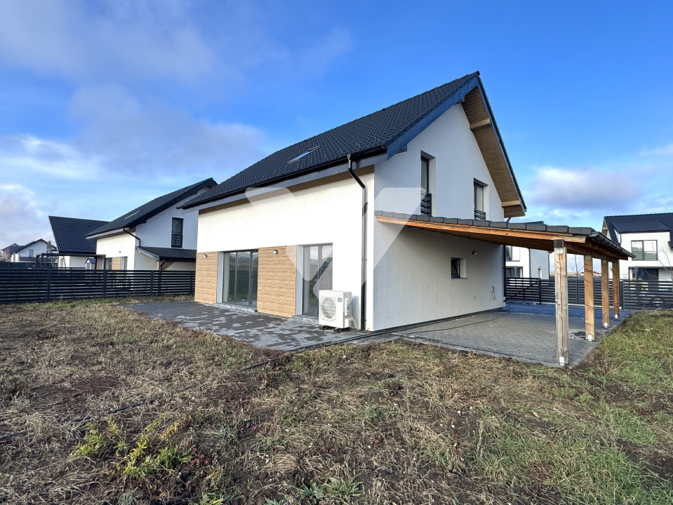 Casa individuala 5 camere si teren 465 mp in Sura Mica Sibiu