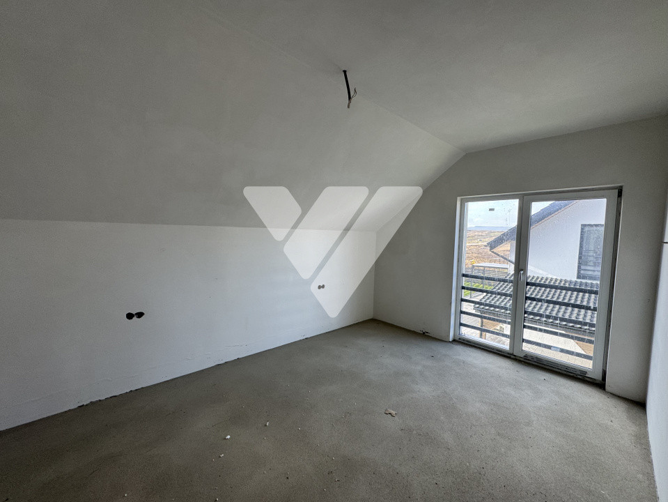 Casa individuala 5 camere si teren 465 mp in Sura Mica Sibiu