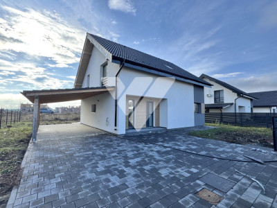 Casa individuala 5 camere si teren 465 mp in Sura Mica Sibiu