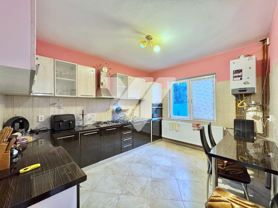 Casa 5 camere 175 mp, demisol pod si teren 820 mp - Cartisoara Sibiu