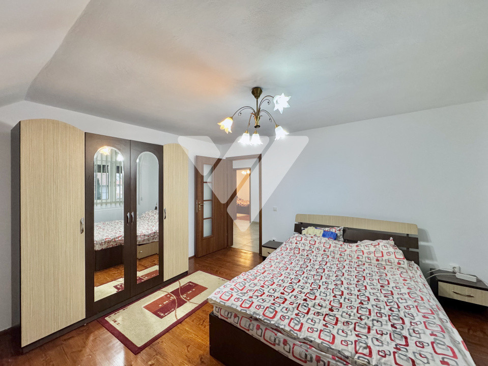 Casa 5 camere 175 mp, demisol pod si teren 820 mp - Cartisoara Sibiu