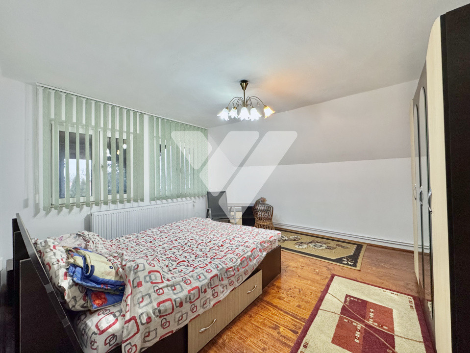 Casa 5 camere 175 mp, demisol pod si teren 820 mp - Cartisoara Sibiu