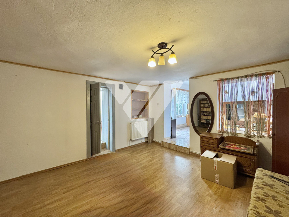 Casă 266 mp teren 800 mp - Cisnadie - pentru locuință sau pensiune