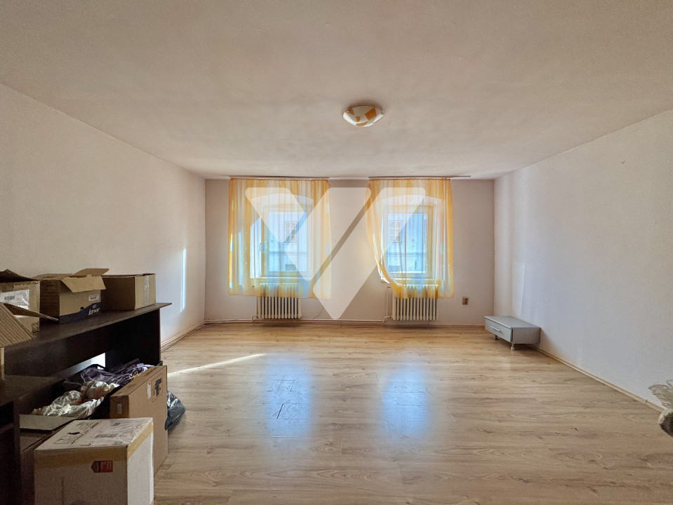 Casă 266 mp teren 800 mp - Cisnadie - pentru locuință sau pensiune