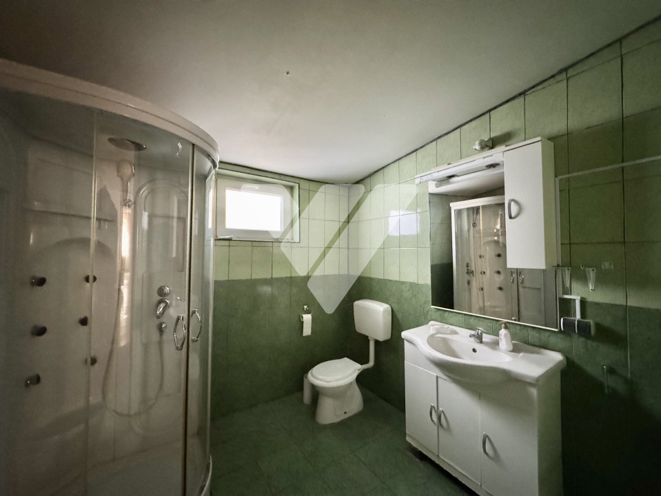 Casă 266 mp teren 800 mp - Cisnadie - pentru locuință sau pensiune