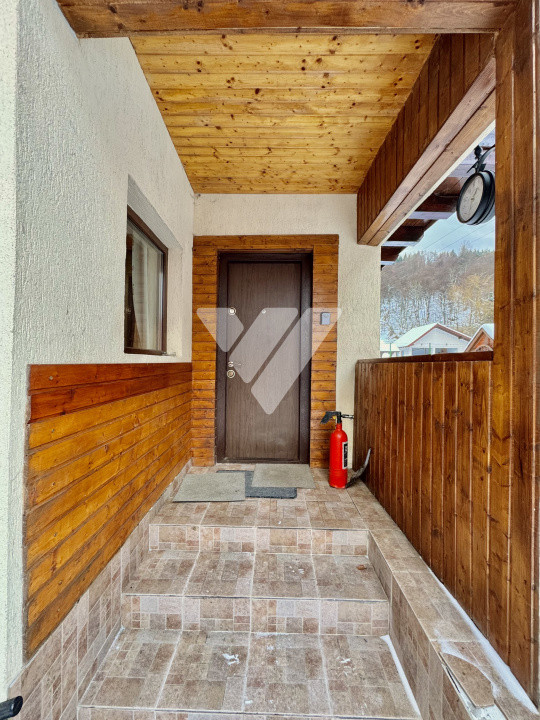 Cabană pe Râul Sadului  120 mp utili Teren 685 mp Zonă montană