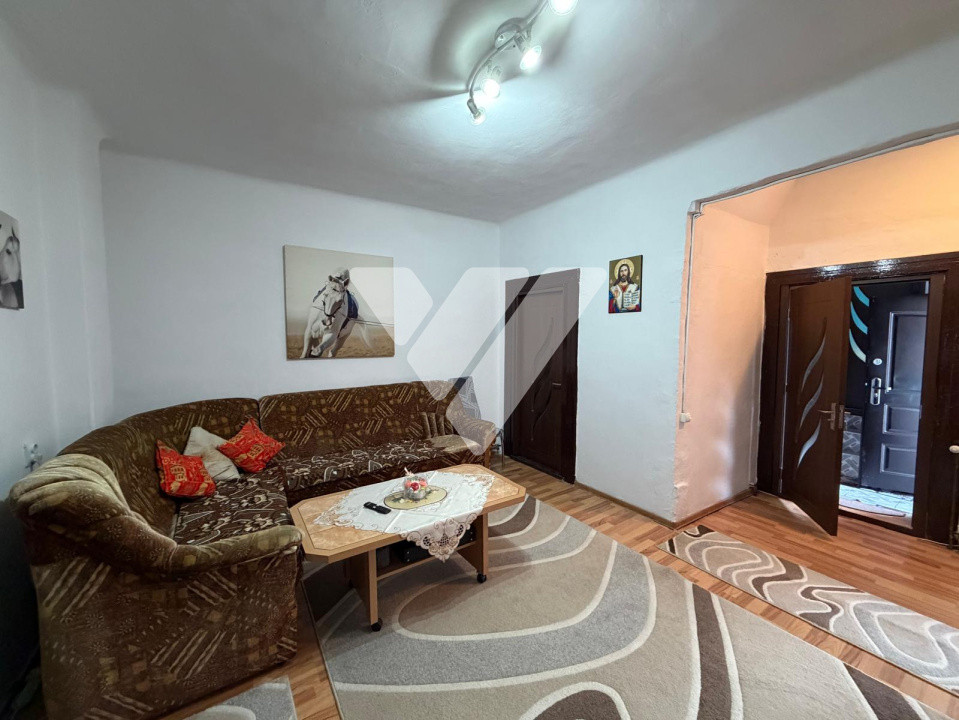 Casa cu curte individuala 3 camere teren 290 mp Vasile Aaron Sibiu