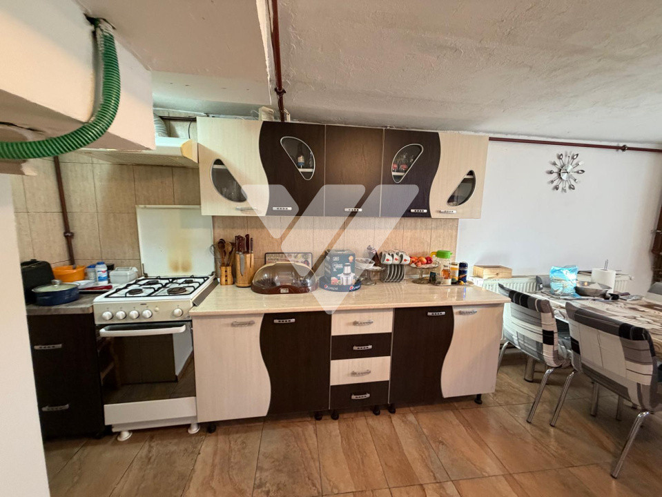 Casa cu curte individuala 3 camere teren 290 mp Vasile Aaron Sibiu