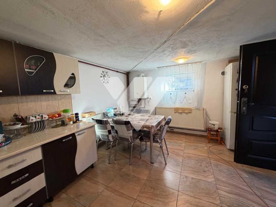 Casa cu curte individuala 3 camere teren 290 mp Vasile Aaron Sibiu