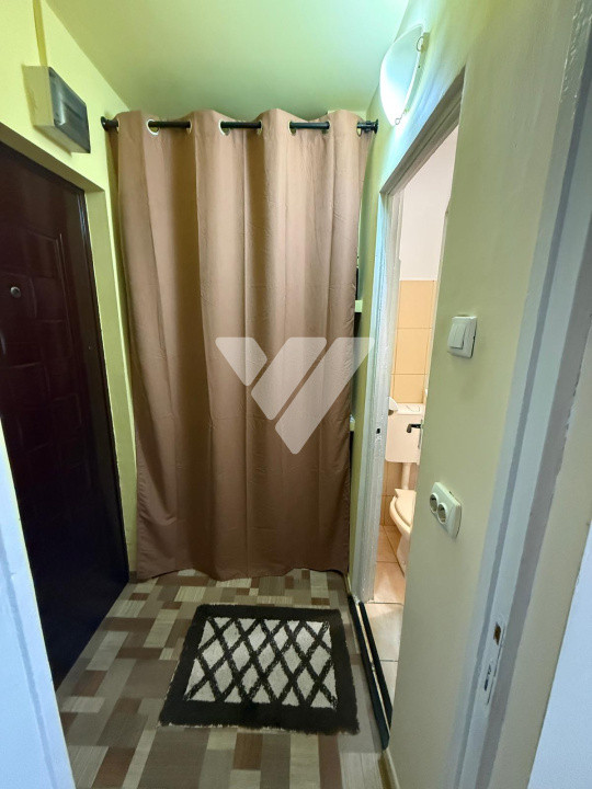 Garsoniera decomandata, bucatarie separata - Calea Dumbravii/Siretului