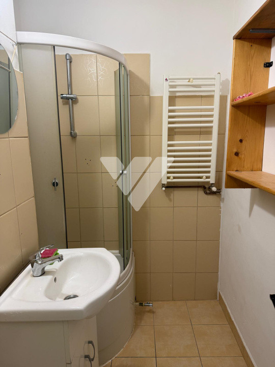 Garsoniera decomandata, bucatarie separata - Calea Dumbravii/Siretului