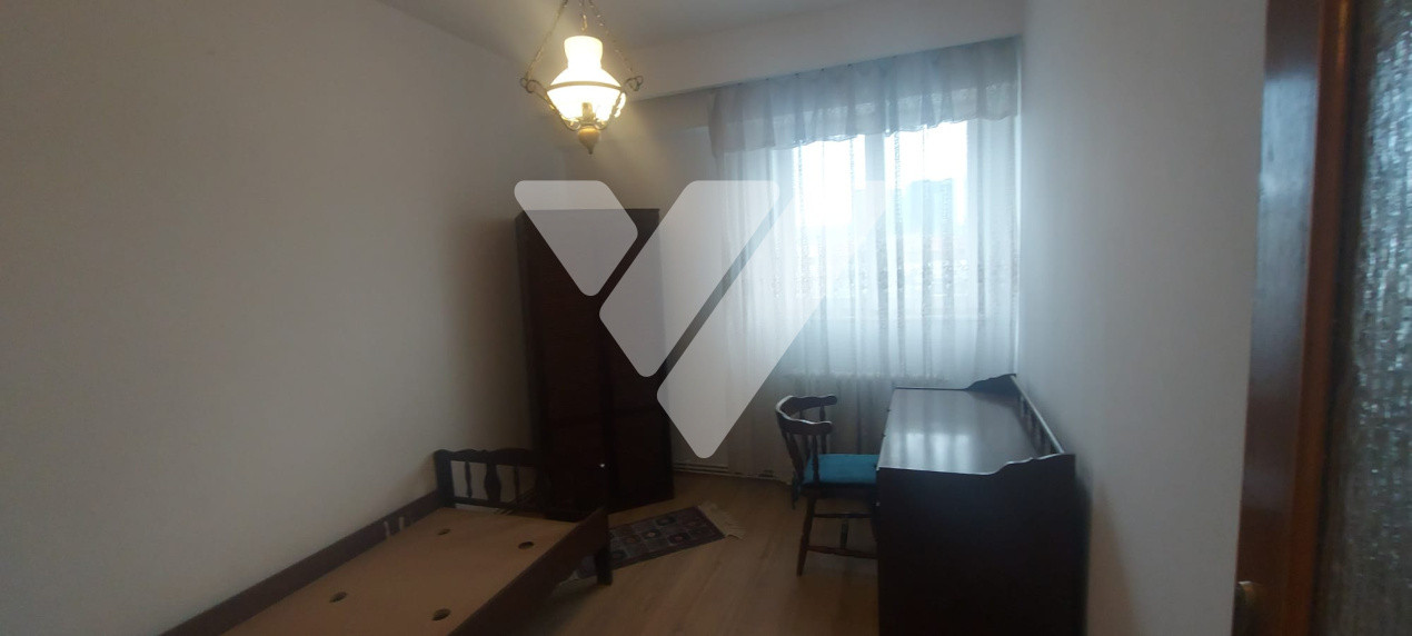 Apartament 5 camere de închiriat | Zonă centrală – Sibiu