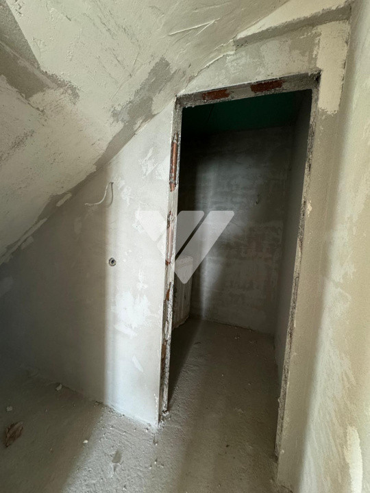 Duplex elegant 4 camere 142 mp utili ansamblu privat Mohu - Sibiu 