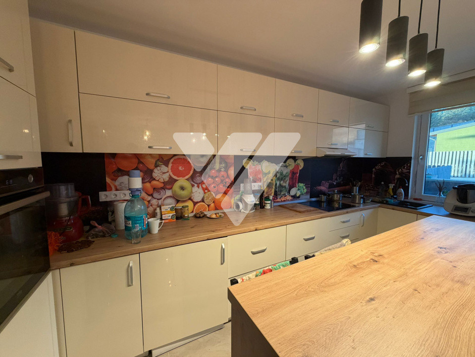 Casă 95mp, 3 cam, bucătărie open-space, parcare, zonă liniștită, Cristian