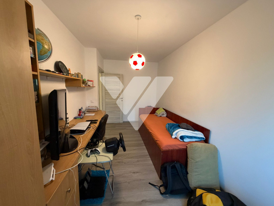 Casă 95mp, 3 cam, bucătărie open-space, parcare, zonă liniștită, Cristian