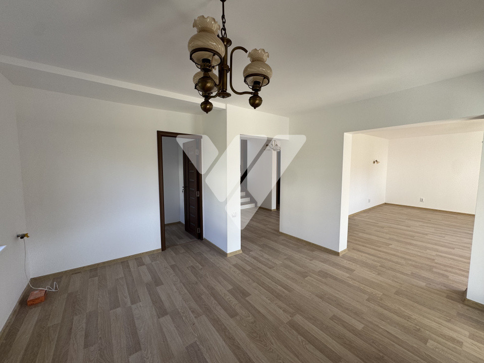 Casa LA CHEIE 4 camere si teren 386 mp de vanzare in Cisnadie Sibiu