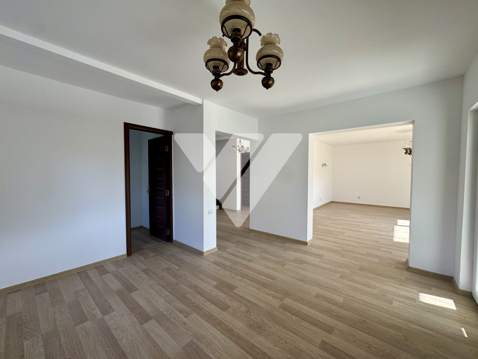 Casa LA CHEIE 4 camere si teren 386 mp de vanzare in Cisnadie Sibiu