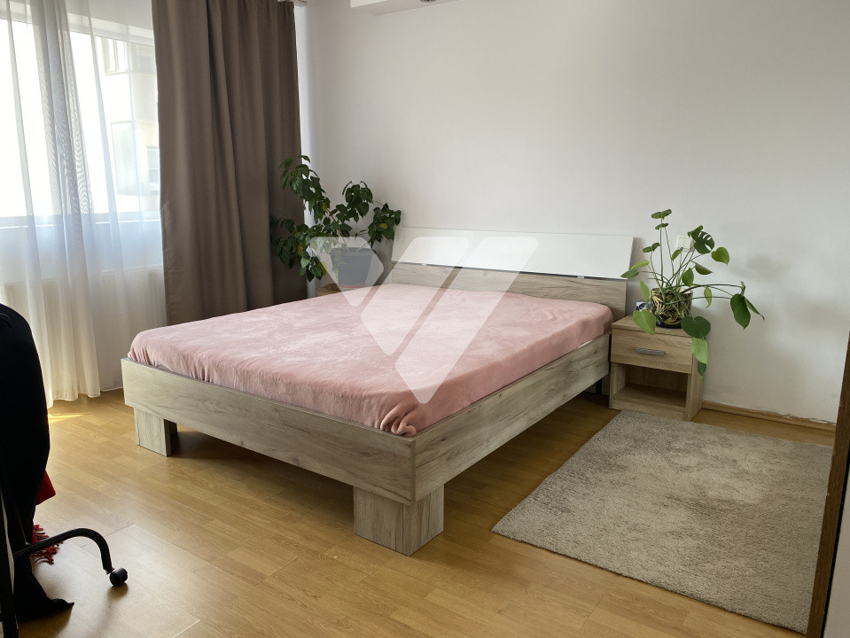 Apartament 3 camere 88mp de închiriat, parcare, pivniță, zona Turnisor