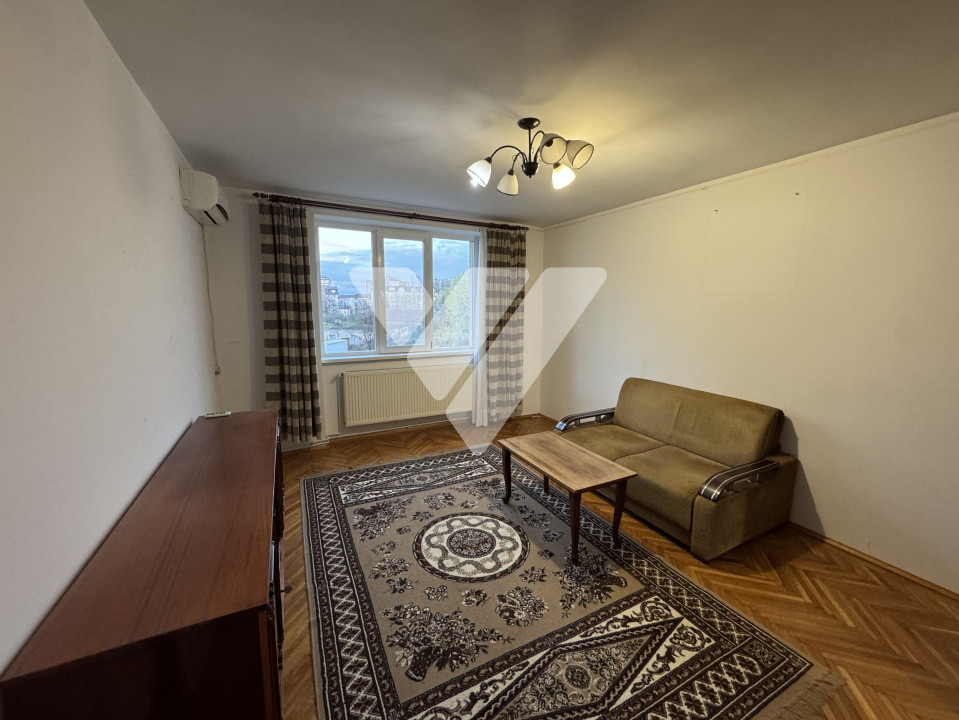 Apartament 3 camere 75 mp, decomandat etaj 3 zona Mihai Viteazu/ Iorga