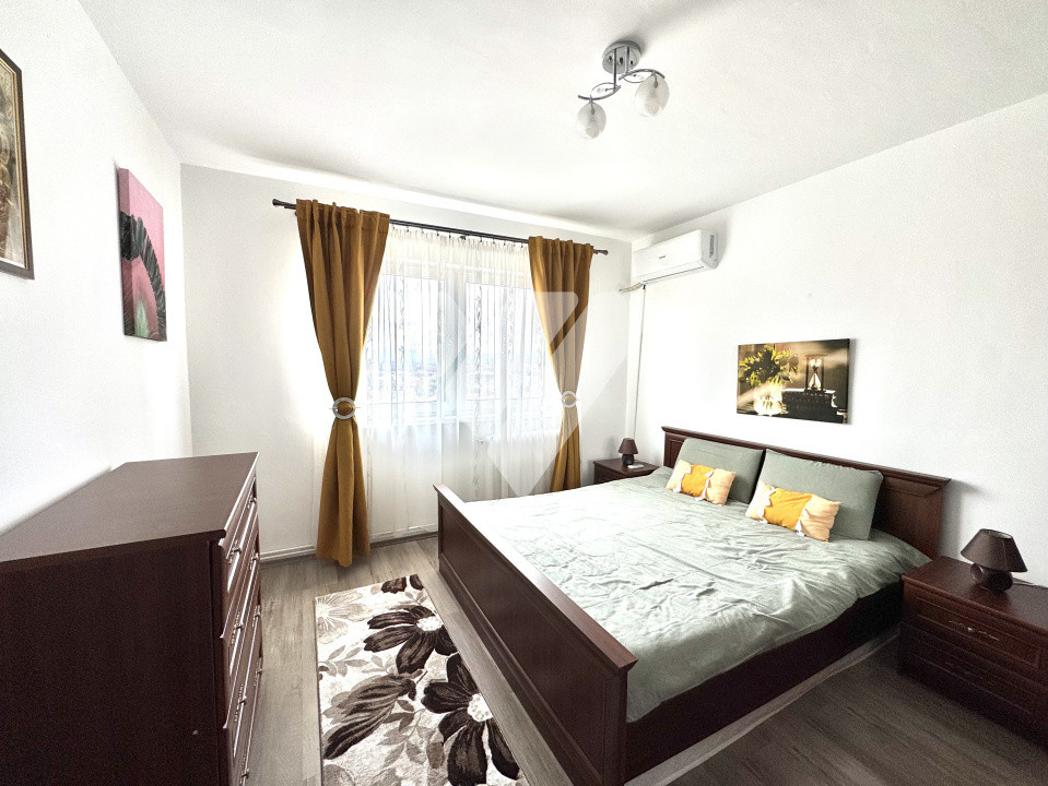 Apartament renovat 3 camere mobilat, etaj 5, lift - Vasile Aaron Sibiu