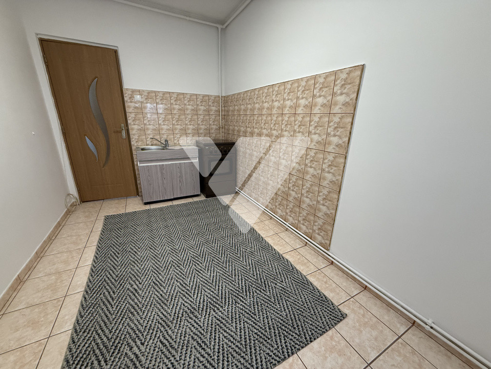 Apartament 2 camere renovat geam la baie zona Tiglari Sibiu