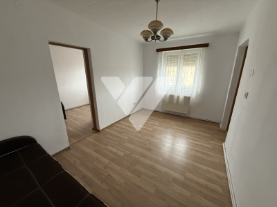 Apartament 2 camere renovat geam la baie zona Tiglari Sibiu