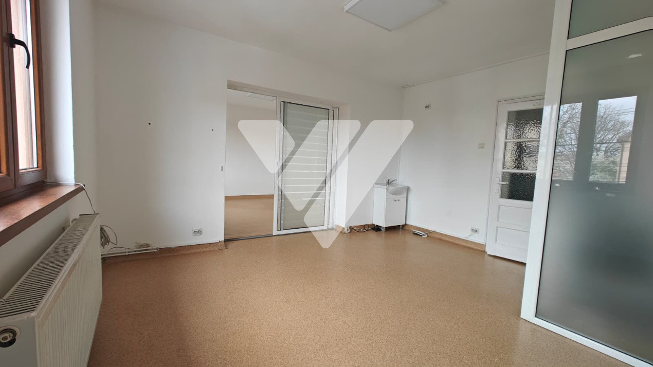 Spațiu comercial 2 camere de inchiriat zona Hipodrom 2