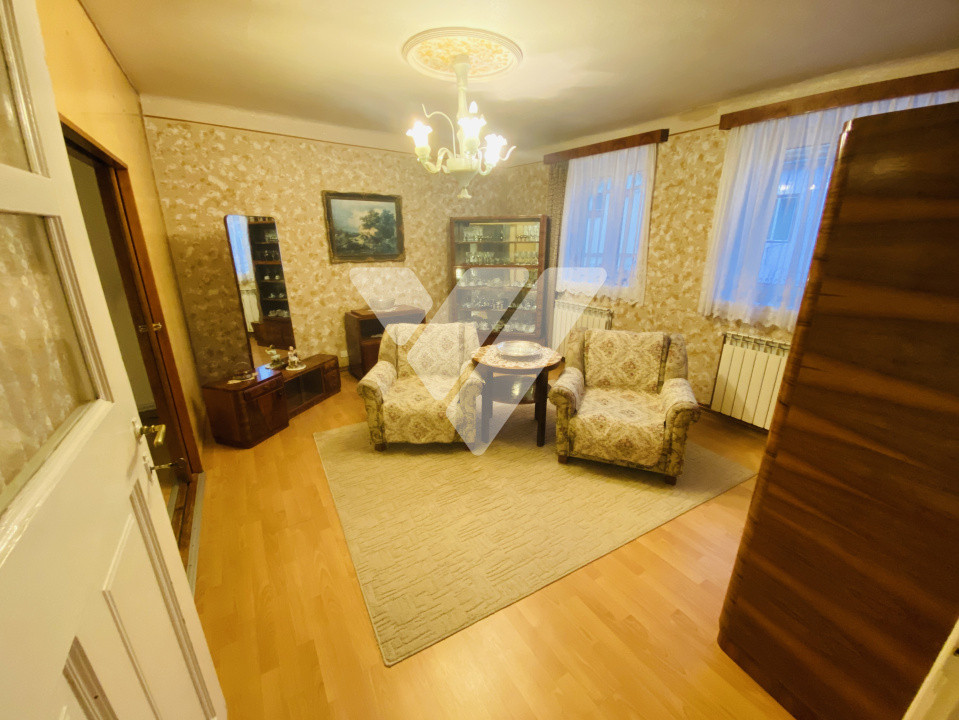 Casa 102 mp utili, teren 198 mp de vanzare in Centrul Istoric Sibiu