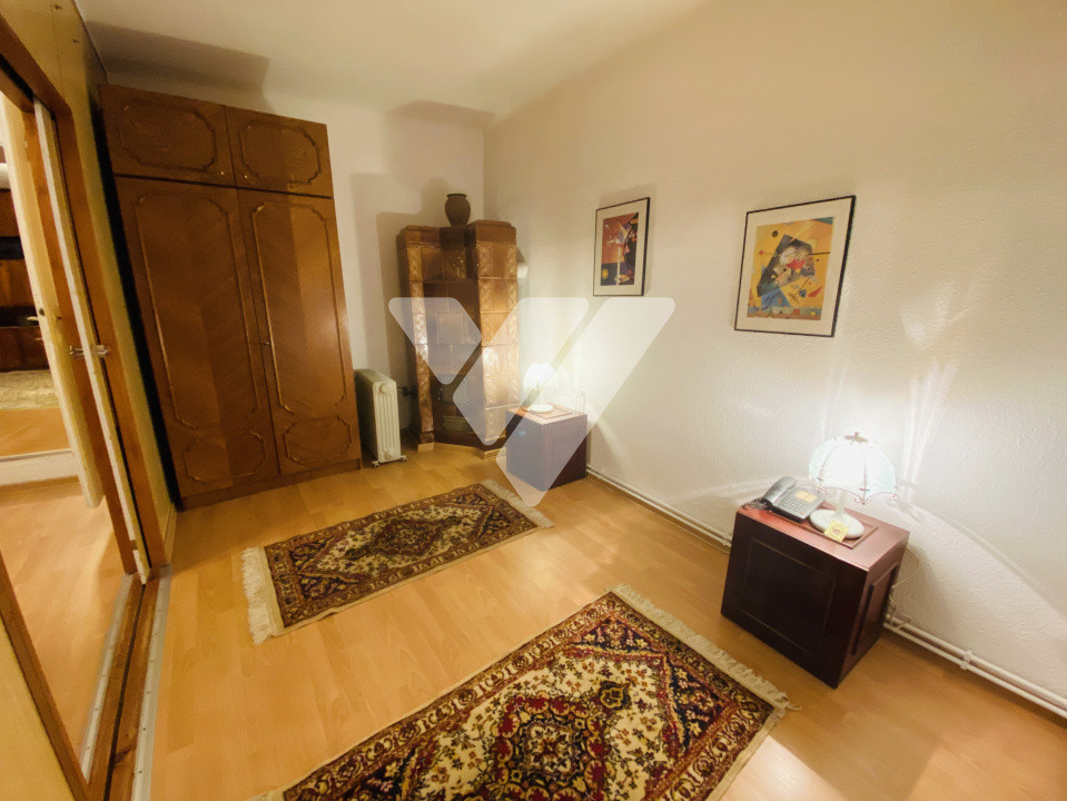 Casa 102 mp utili, teren 198 mp de vanzare in Centrul Istoric Sibiu