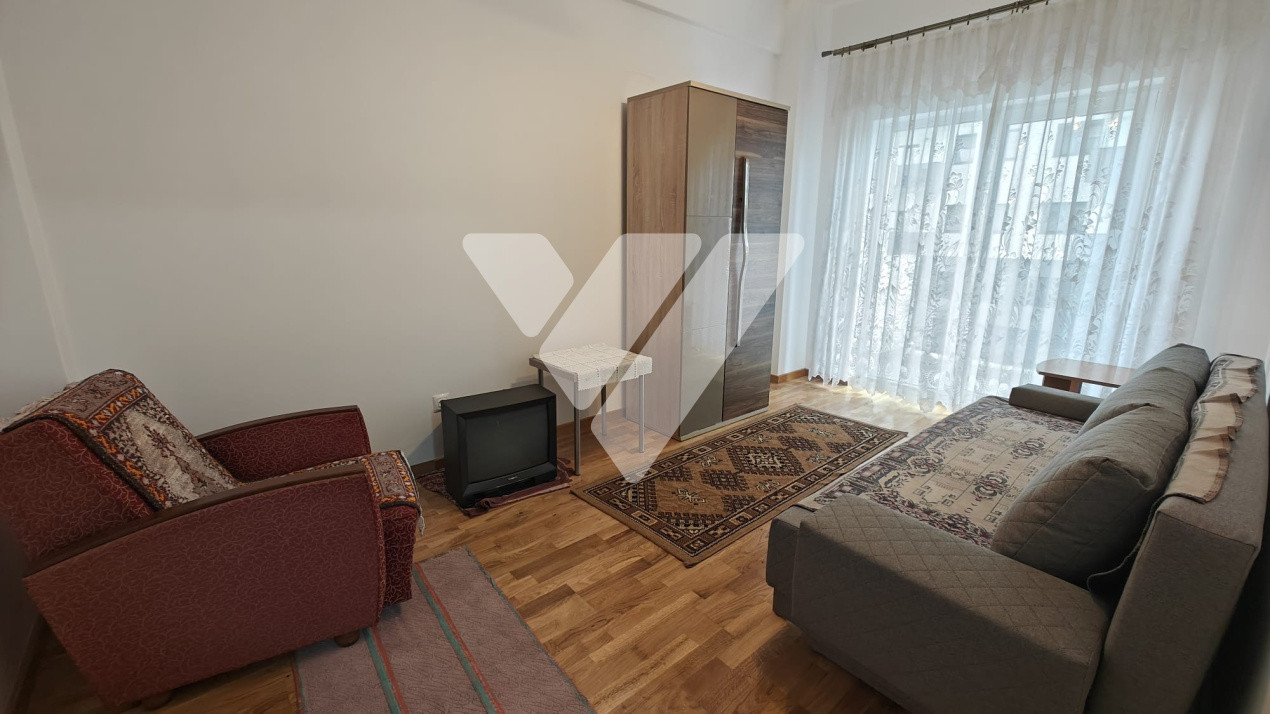 Apartament 2 camere mobilat, etaj 1, parcare zona Lidl Doamna Stanca