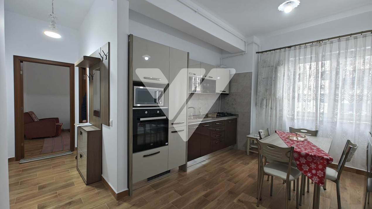 Apartament 2 camere mobilat, etaj 1, parcare zona Lidl Doamna Stanca