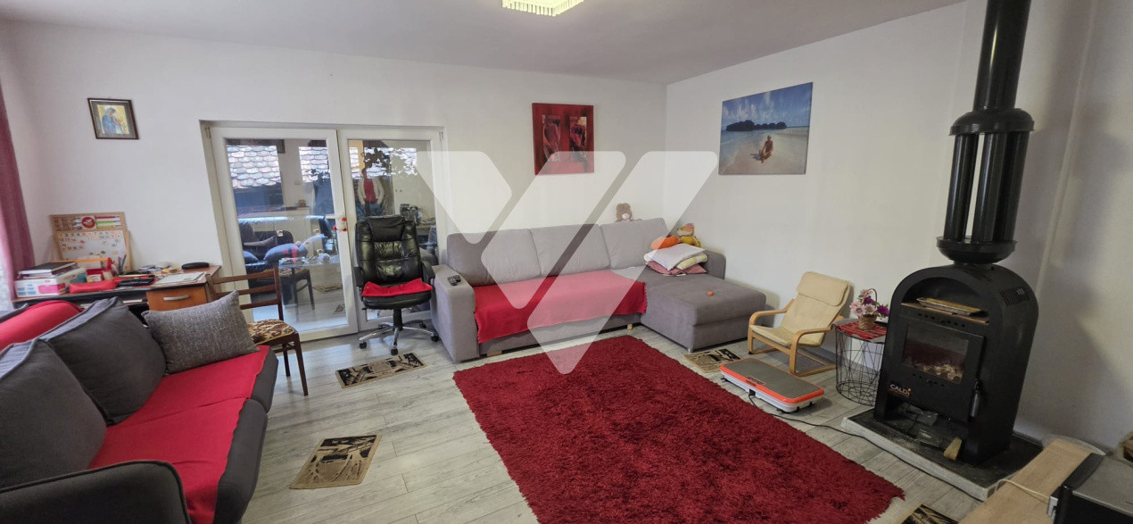 Casa 4 camere, teren 294 mp zona Centrala Cisnadie Sibiu