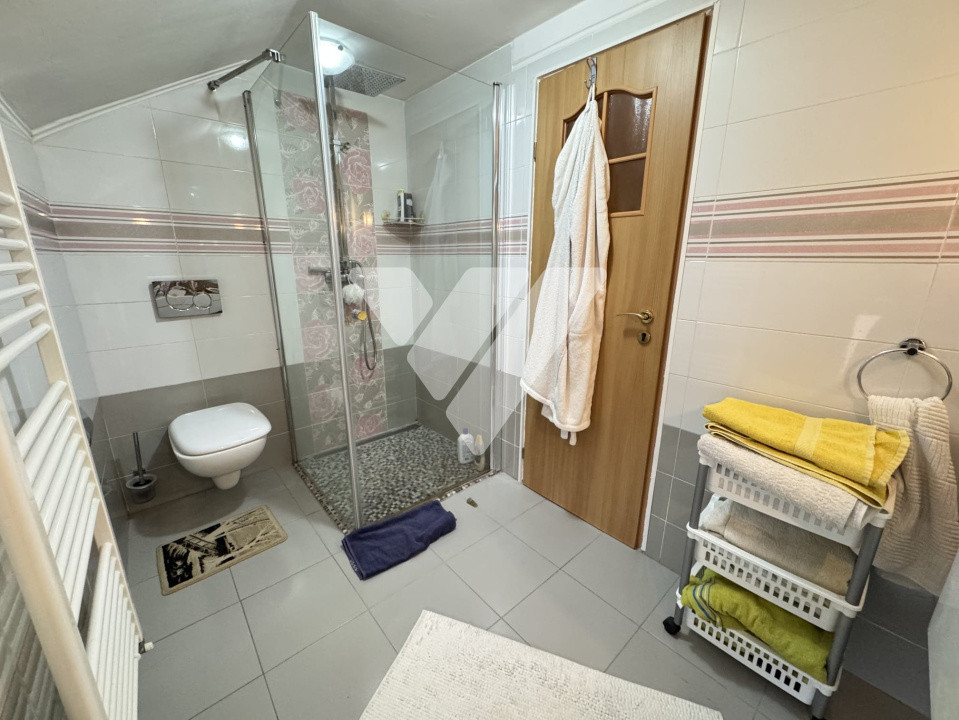 Casa 4 camere, teren 294 mp zona Centrala Cisnadie Sibiu