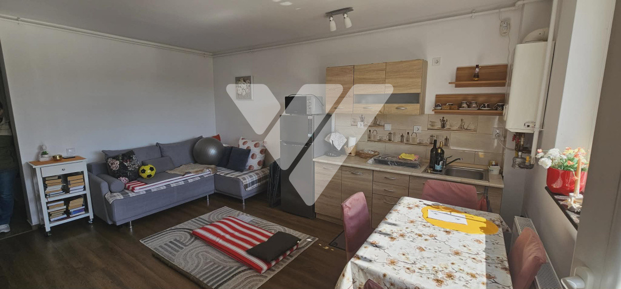 Garsonieră mobilată Cisnădie etaj 1, parcare, vedere munte