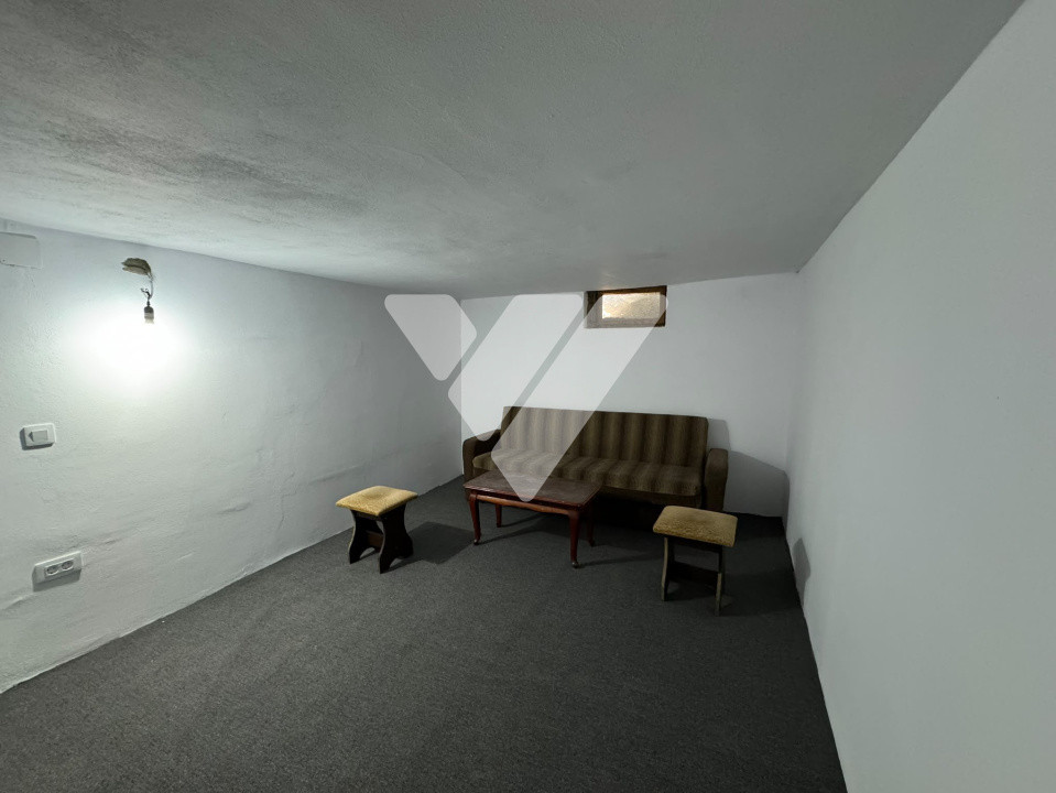 Apartament la casa 2 camere renovat, pivnita zona Piata Cluj Central 