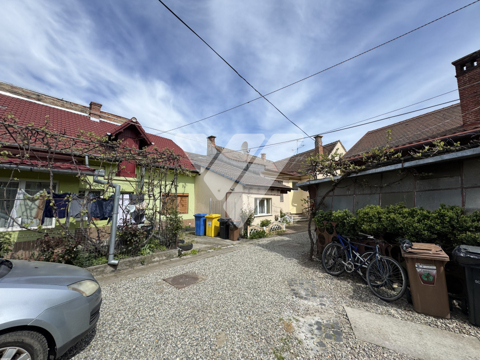 Apartament la casa 2 camere renovat, pivnita zona Centrala Sibiu