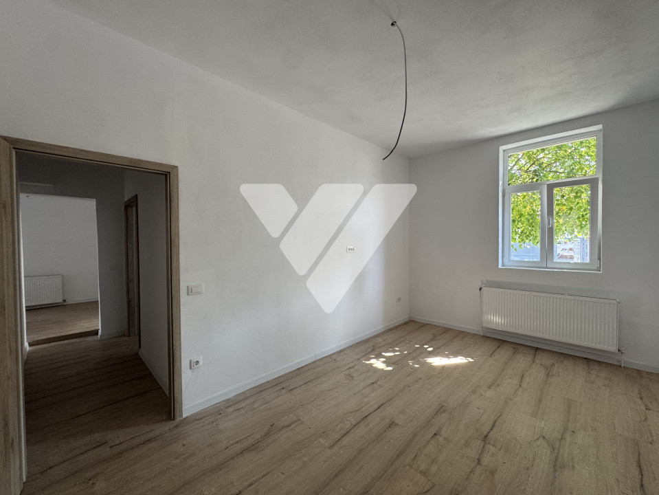 Apartament la casa 2 camere renovat, pivnita zona Piata Cluj Central 