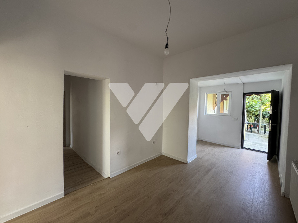 Apartament la casa 2 camere renovat, pivnita zona Piata Cluj Central 