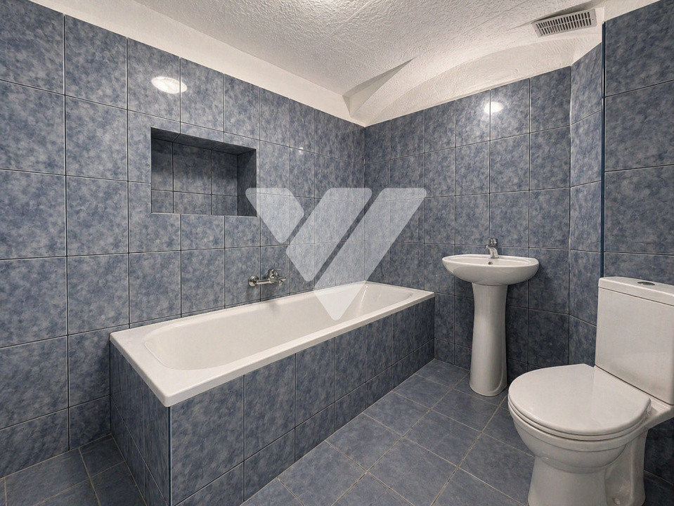 Garsoniera decomandata 30 mp de vanzare zona Centrala Sibiu