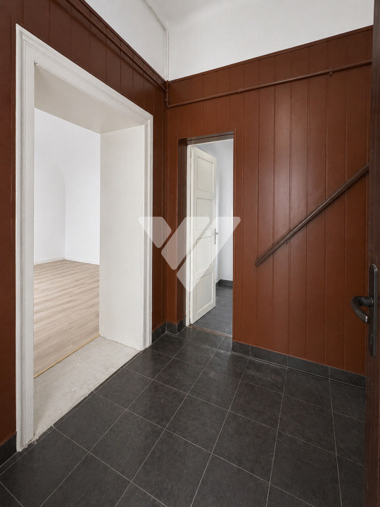 Garsoniera decomandata 30 mp de vanzare zona Centrala Sibiu