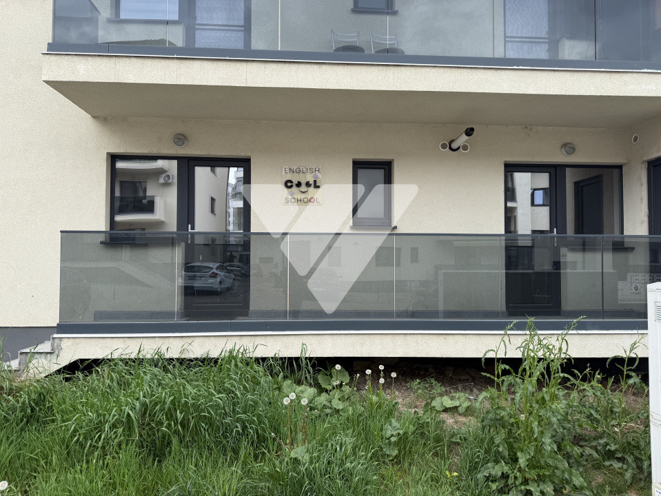 Apartament 2 camere la parter pretabil spatiu comercial