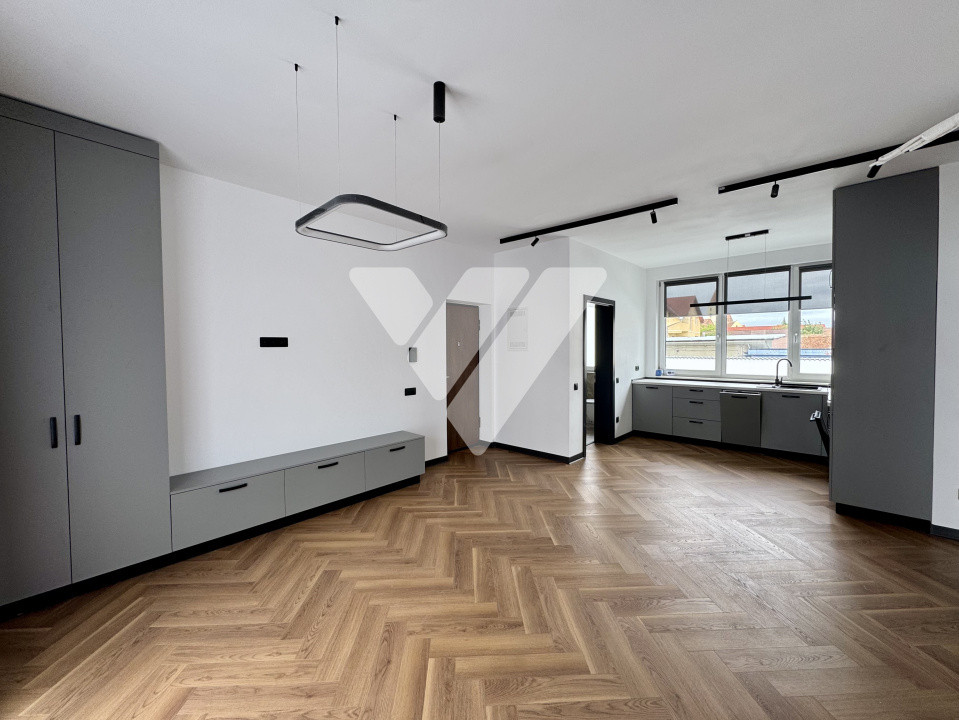 Apartament NOU 3 camere etaj 1, decomandat, 2 locuri parcare Turnisor